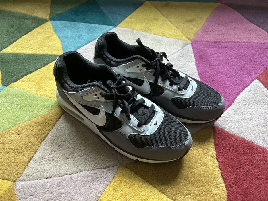 Два чивта спортни обувки Nike
