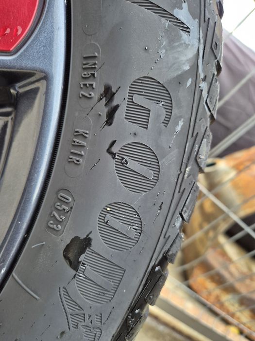 Джанти Nissan 18 цола , 5х114,3 , 7j ,et47 , 215/55/18 Renault  Dacia