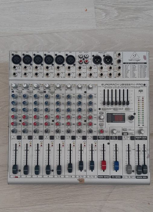 Микшерный пульт, усилитель