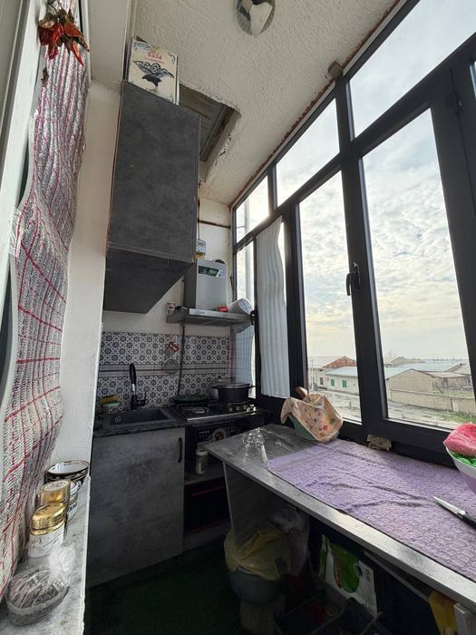 Motrid sotiladi  3 etaj  2 xonali