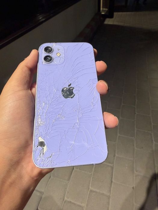 Iphone 12 сатылады