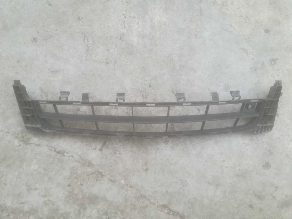 grila din bara Opel Insignia 100 lei