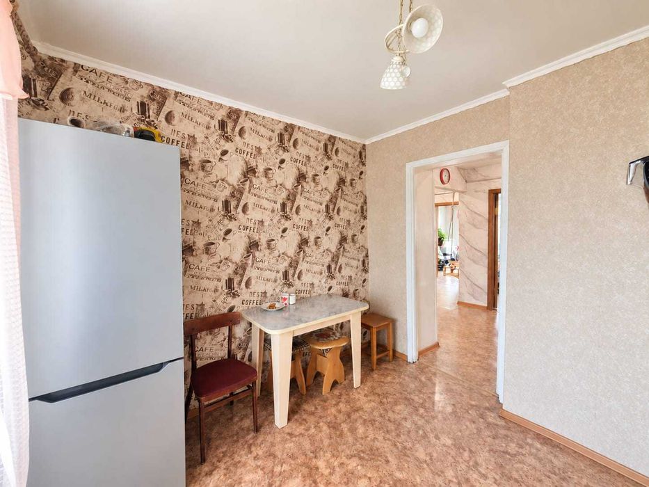 Продам 3 комн квартиру улучш/ планировки