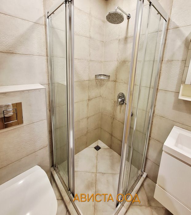 Дава се под наем Двустаен апартамент в Варна, м-т Траката - 60 кв.м за 561 € - Снимка #11