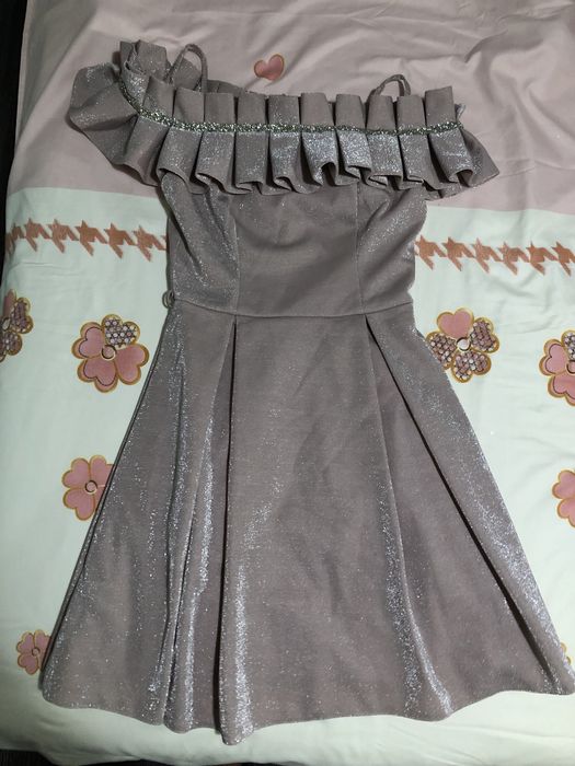 Vand rochie de ocazie