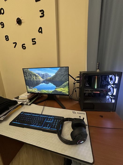 Vand unitate gaming plus monitor 240hz plus tastatura casti, mousepad