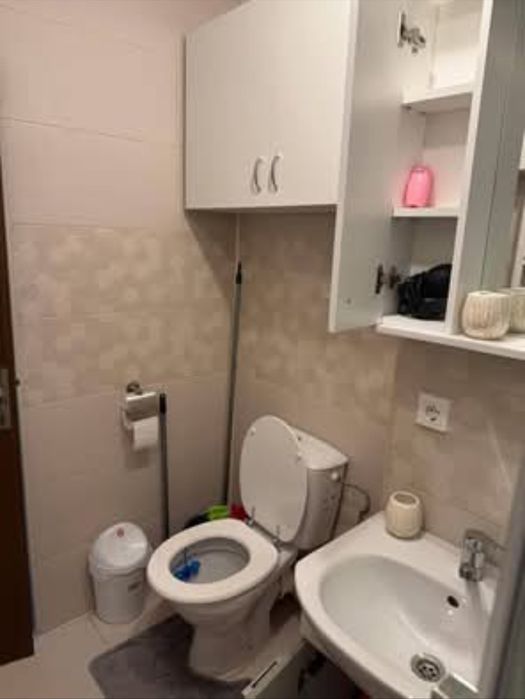 Vând garsoniera Tg jiu