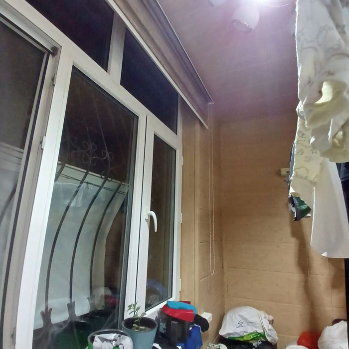 Yashnobid rayon 3/14 kvartira sotiladi 85000 kelishildi pul zarur