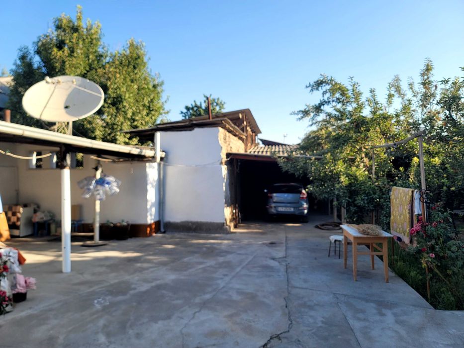 Uy sotiladi!!Продается дом.Таш.обл.Г Аккурган.Улица Ибн-сино34.(центр)