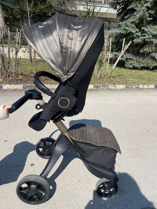 Продавам бебешка количка Stokke Xplory X-Limited Edition Gold Black