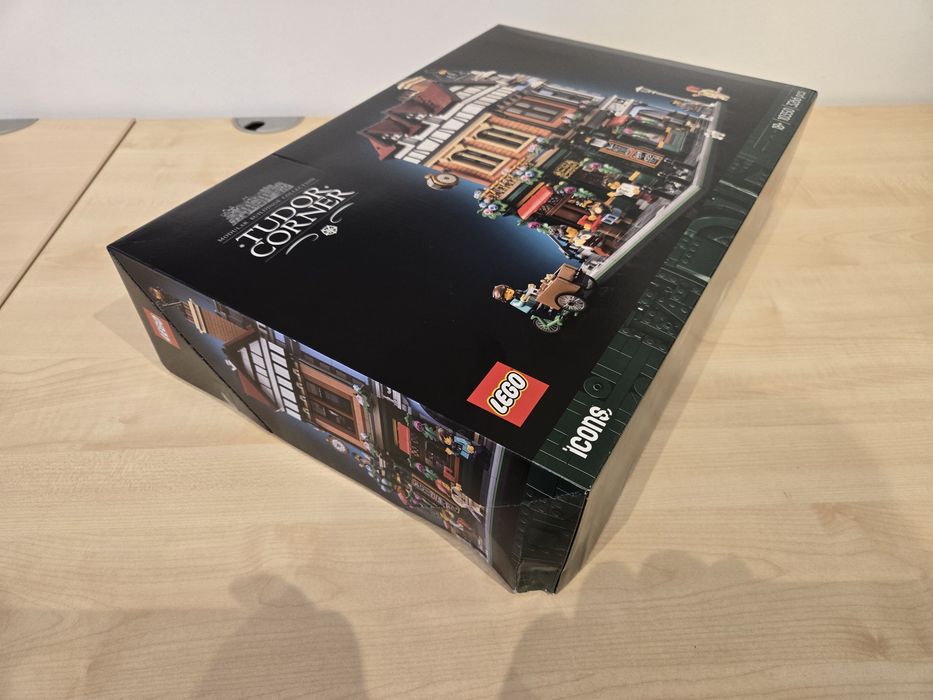Set Lego Cladire  in stil Tudor 10350