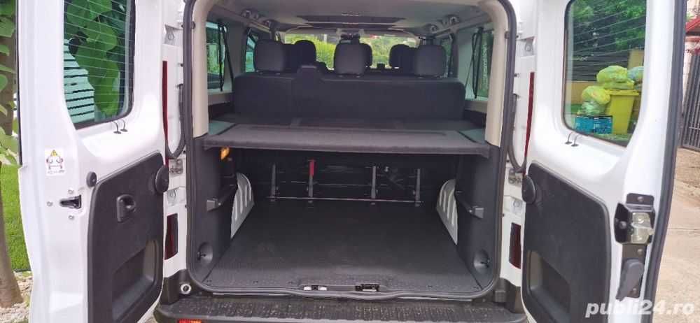 Rent a car microbuz 8+1, Închiriez minibus 8+1, Rent a van Timisoara 8+1, Inchiriez transport persoane 8+1