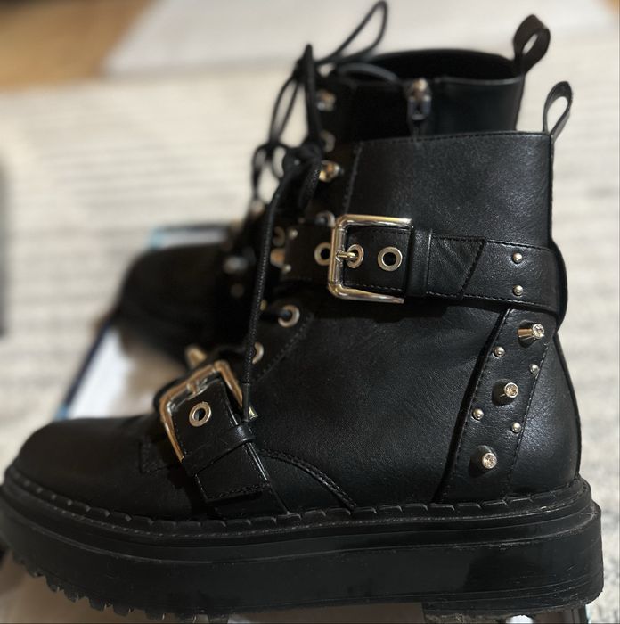 Черни боти Bershka