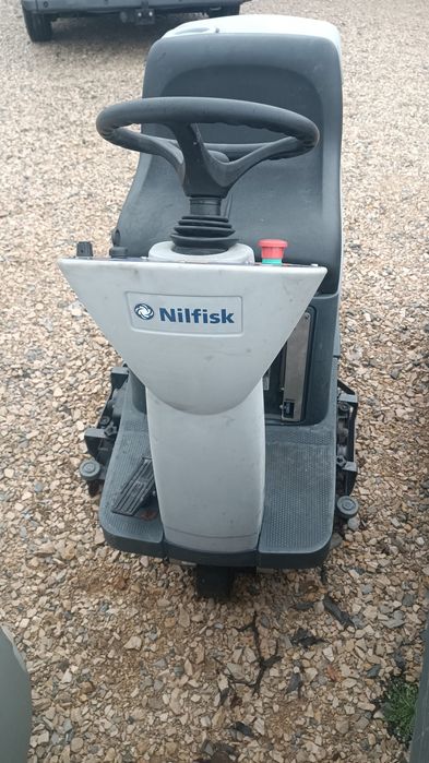 Машина за почистване на под  Nelflisk