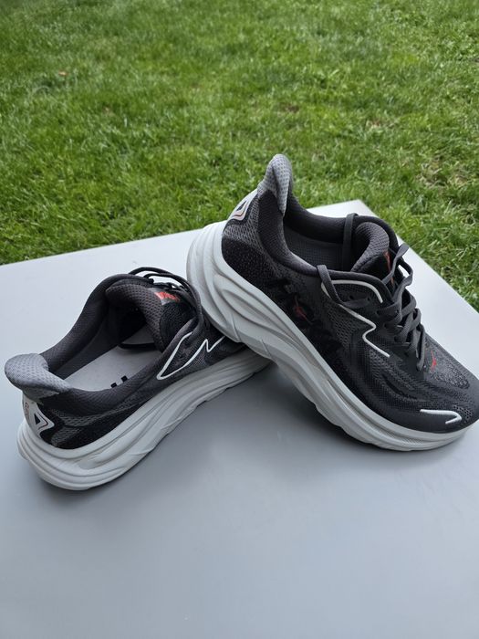 Hoka Clifton 10 barbati marimea 42 2/3