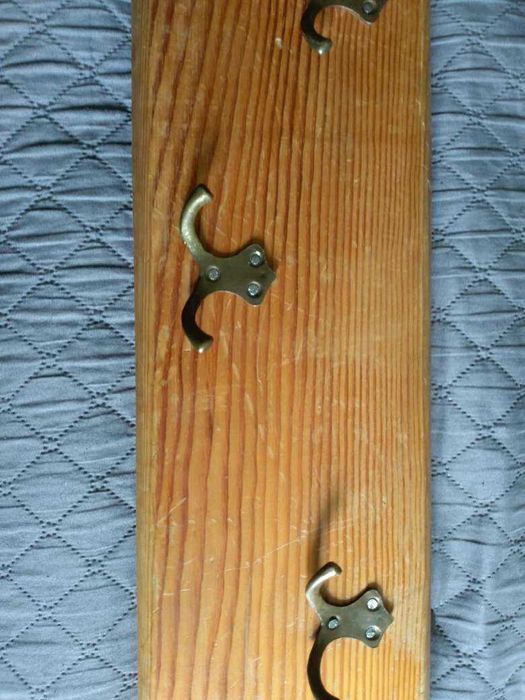 Закачалка за дрехи -