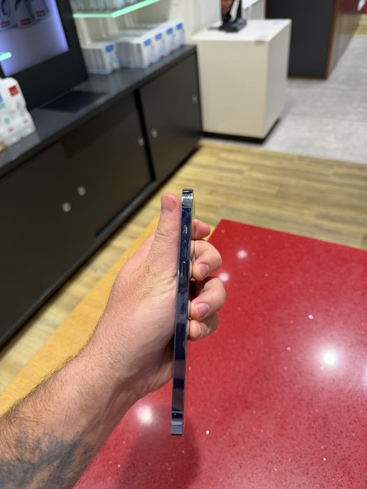 Продам Iphone 13 Pro Max