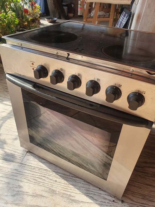 Печка за вграждане с котлони Privileg 10210