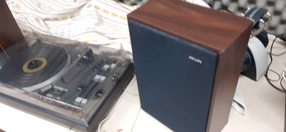 Грамофон Philips 410