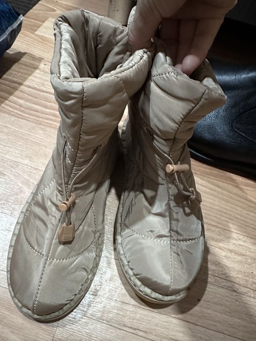 Продаю женский обувь