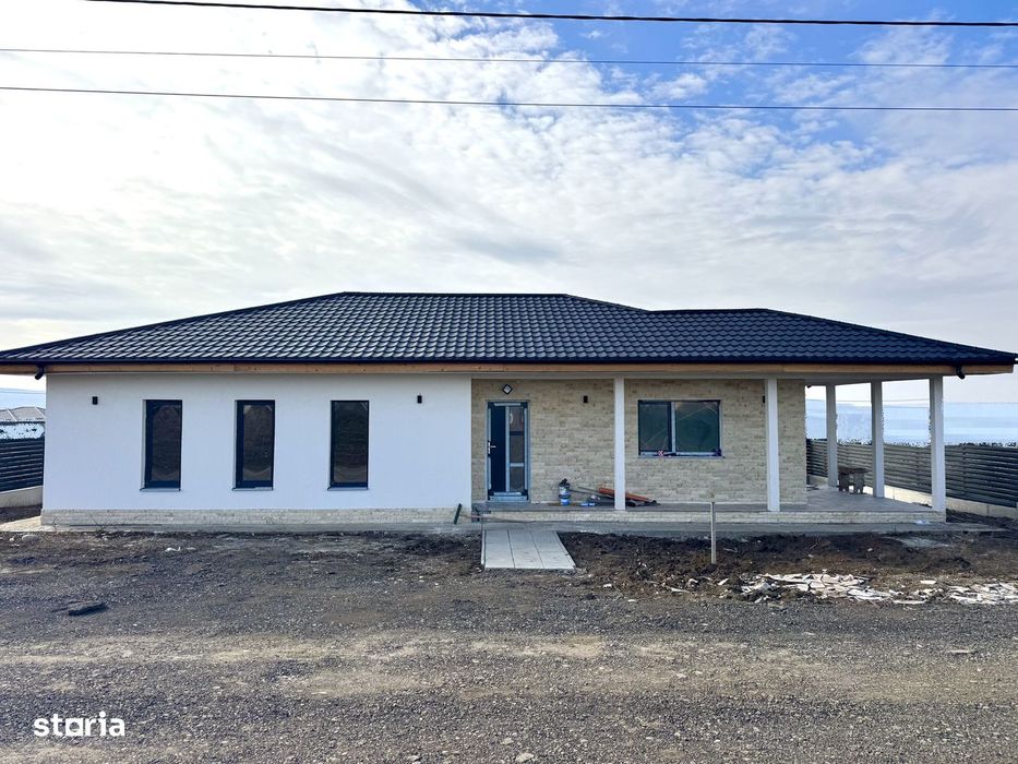 4 camere! 2 BAI! Incalz in pard! Casa Valea Ursului - Vorovesti