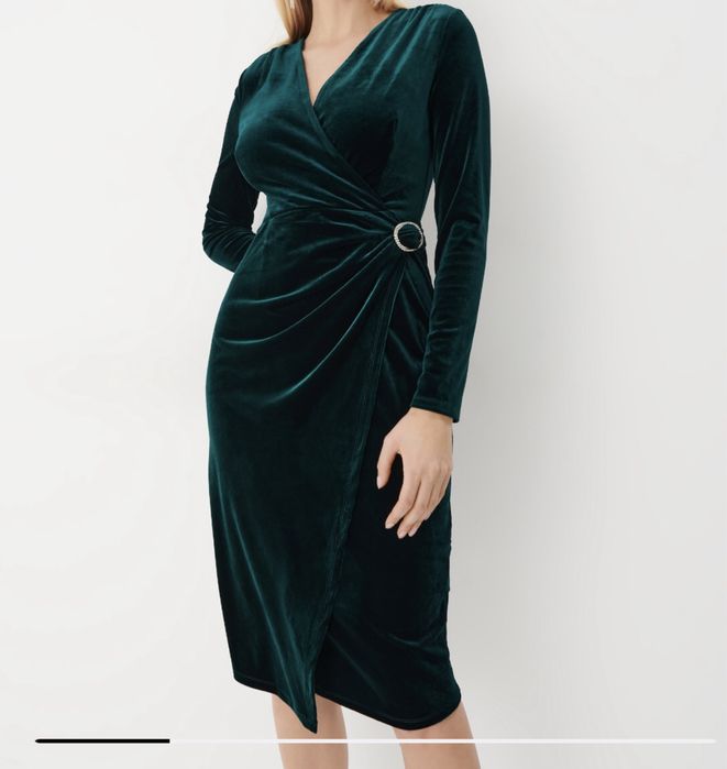 Rochie  Mohito,midi, din catifea, marimea xs.