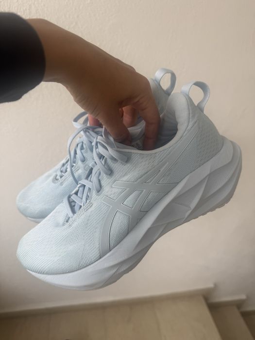 Запазени Маратонки Asics
