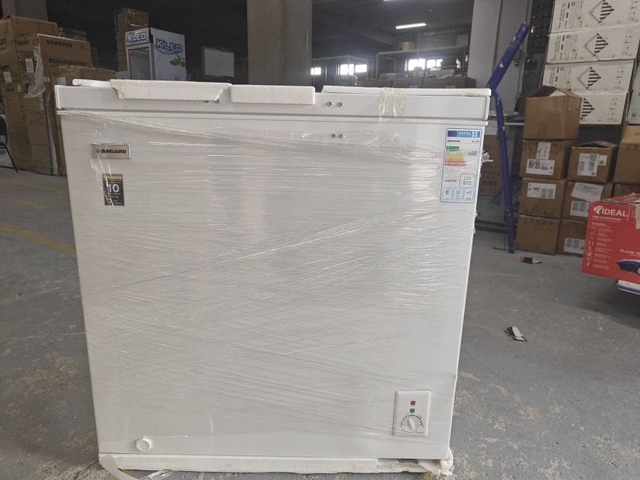 Морозильник AVANGARD 250 литр