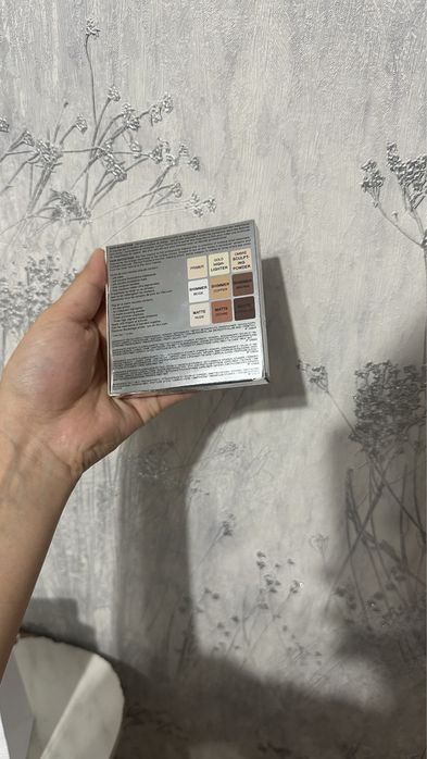 Продам диор тени и максимайзер