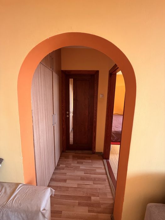 Inchiriez Apartament 3 camere coposu