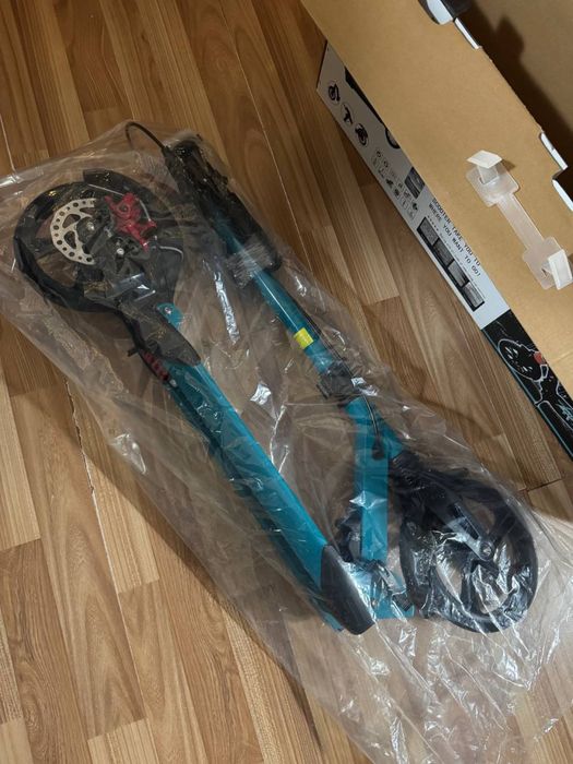 Новый самокат неиспользованный 700 тысяч