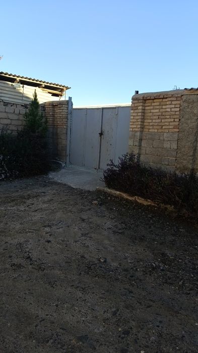 Срочно участка сотилади 10 сотик килишадиган жойи бор