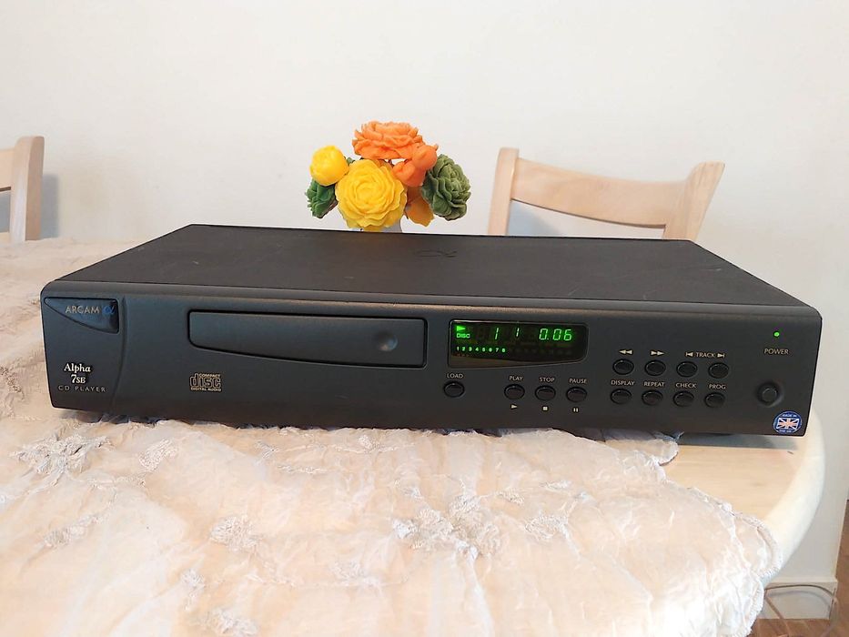 Arcam Alpha 7SE CD-player made in UK Rega Naim Roksan Audiolab Cambridge Marantz NAD Harman