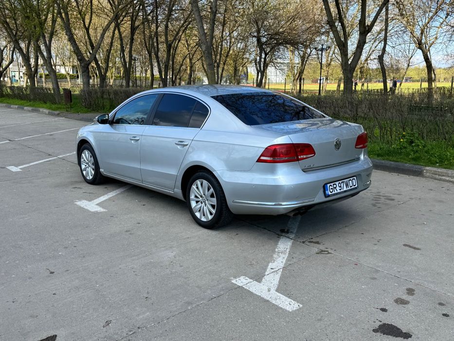 VW Passat B7 2011 DSG automat, Park Assist, camera, scaune incalzite, 5500