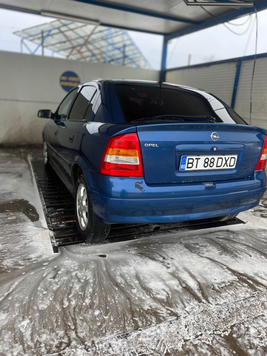 Vând Opel Astra