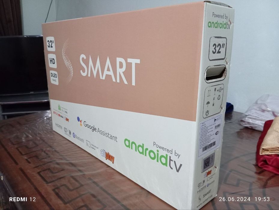 Smart s 32 yengi xali ochilmagan, karobkasida turbti