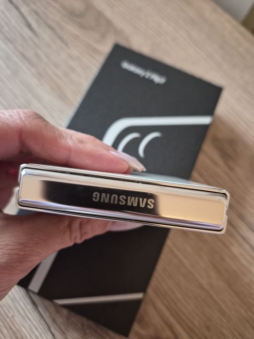 Samsung Galaxy Z Flip 5 512 GB