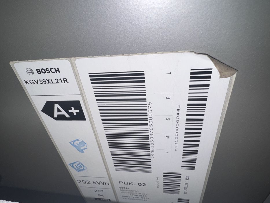 Холодильник Bosch KGV39XL21R