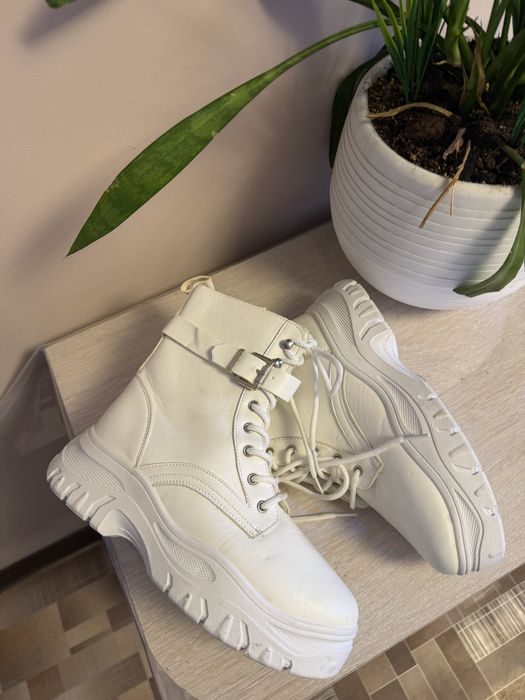 Новая денская обувь