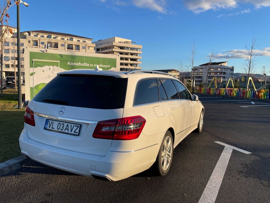 RATE/FINANȚARE Mercedes Benz W212 E class 144000km E200 CGI Avantgarde