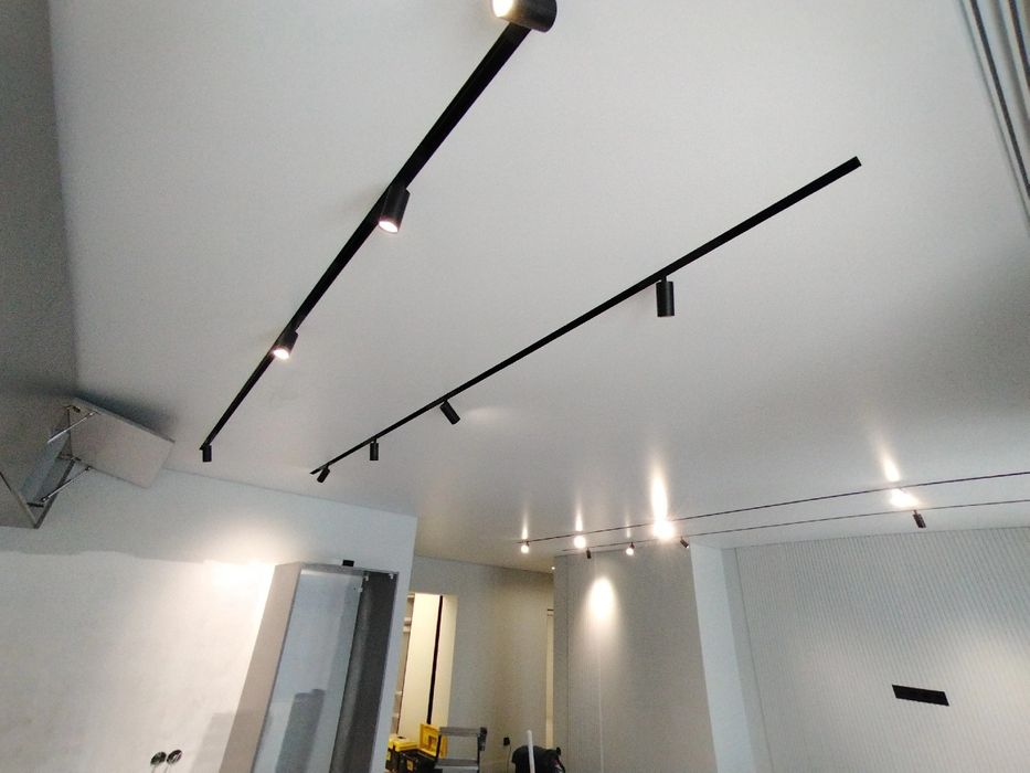 Натяжные потолки от 1800