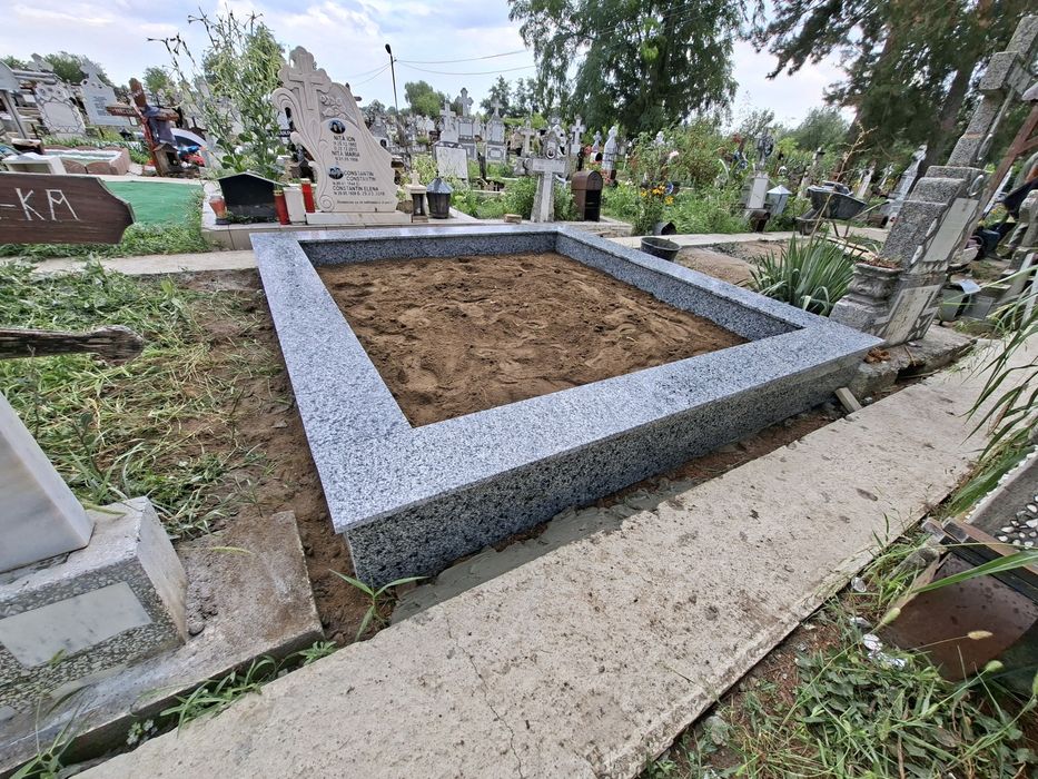 Scris direct in cimitir o725755o19 cruci marmura