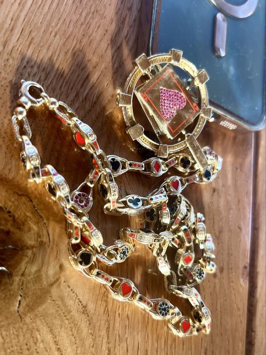 Lanț aur Joker Casino