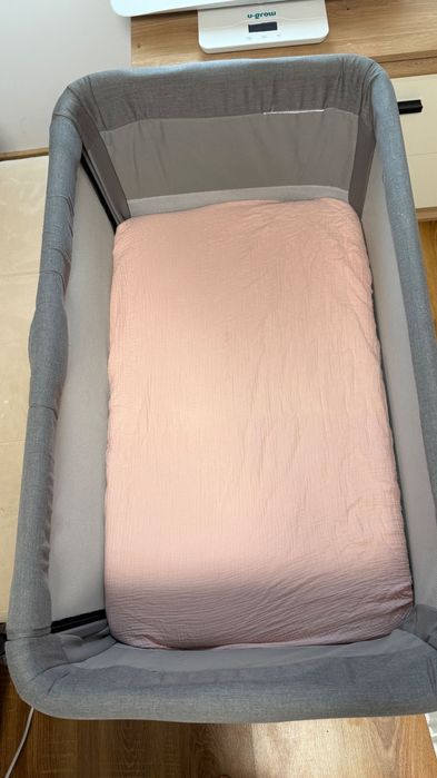 Co-sleeper Joie folosit foarte puțin
