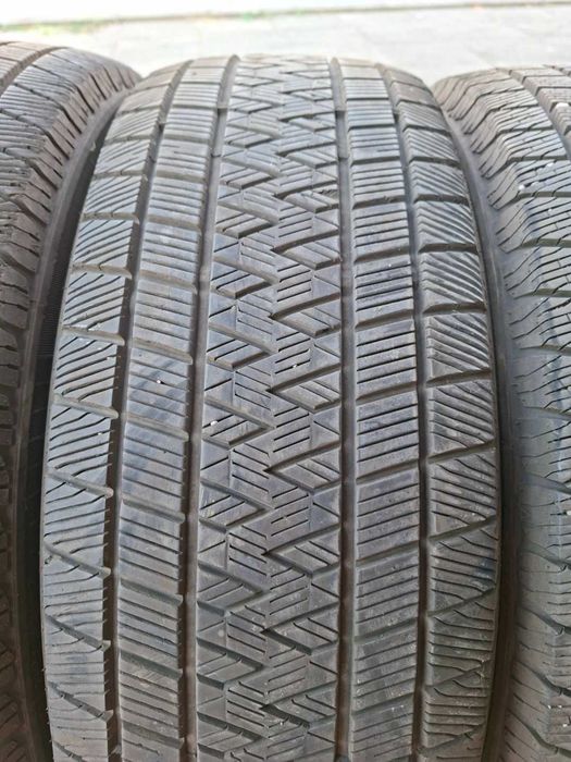 225/60 R18 GRIPMAX DOT23