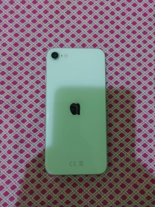Обменяю iPhone SE 2020