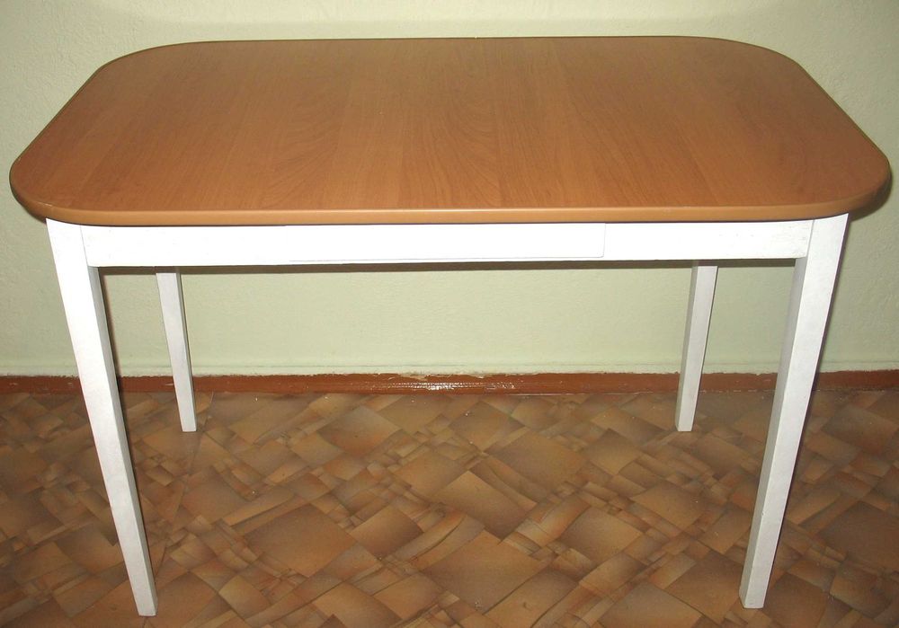Стол  кухонный 115х71см.