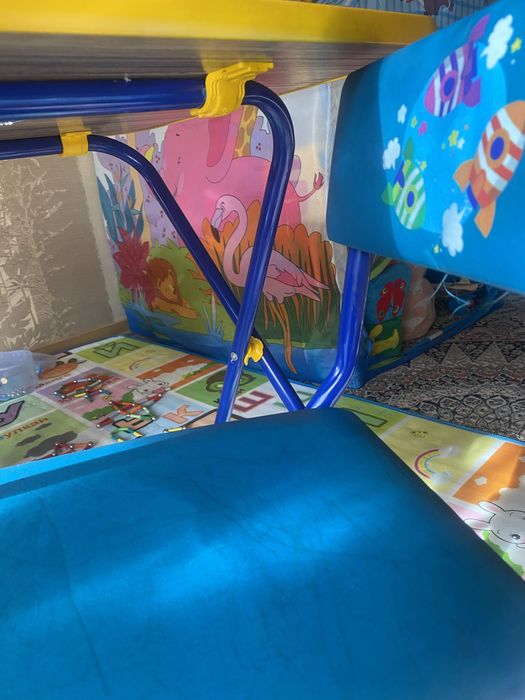 Детский стол