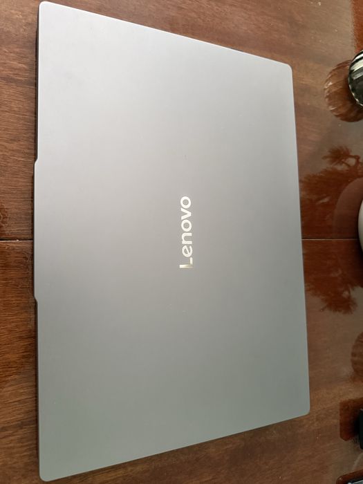 Laptop lenovo idealpad slim 3   1 terabait