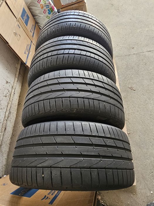Anvelope vara 245 40 r18 in stare foarte buna 6mm